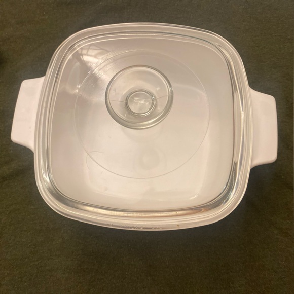 Corning Ware A-1 1/2 - B Baking Dish. 1.5 Liter. Solid White. w/ Pyrex A7C Lid. - Picture 2 of 4
